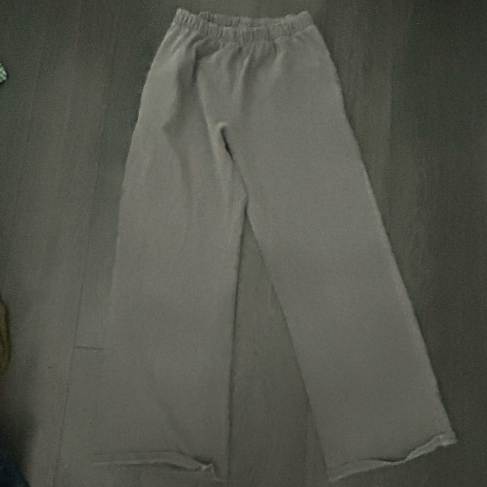 Brandy Melville wide leg sweats